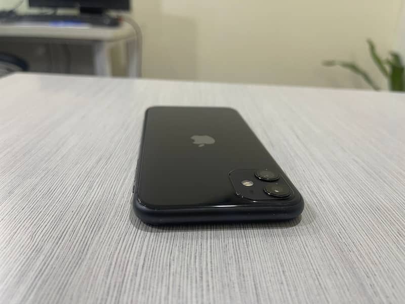 Iphone 11 64Gb PTA Approved 5