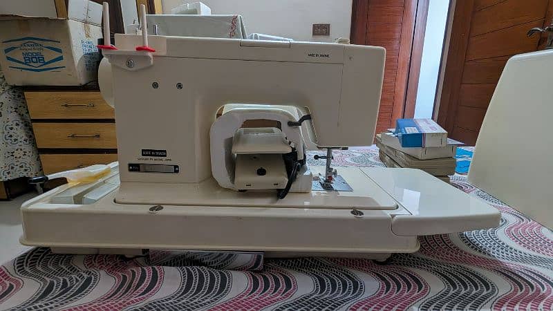 Brand new Janome 808 sewing machine 2