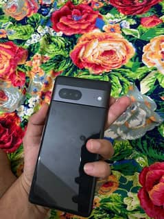 I am Selling my pixel 7 oem Lock neat and clean condition 0