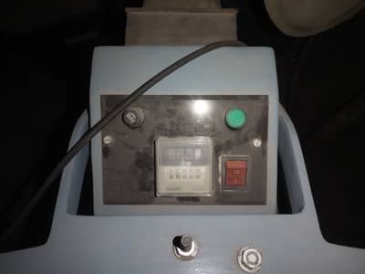Sealer Machine