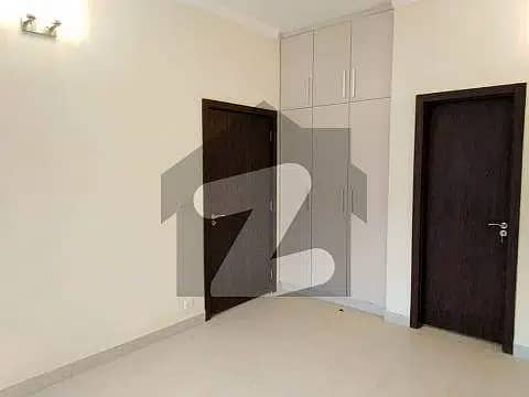 2 Beds Luxury 950 Sq Feet Apartment Flat For Rent Located In Bahria Apartment Bahria Town Karachi. 3