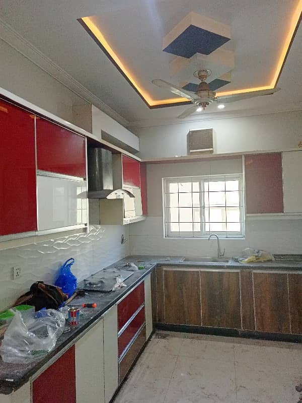 8 Marla House For Rent In Usman Block Phase 8 5