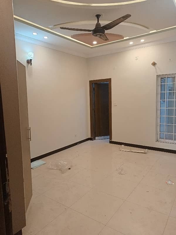 8 Marla House For Rent In Usman Block Phase 8 7