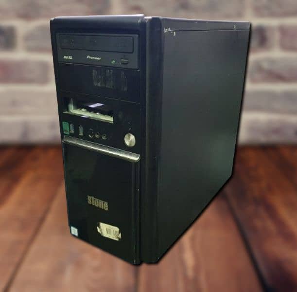 [Urgent Sale] Budget Gaming PC, Better than Nvidia [Price Negotiable] 8