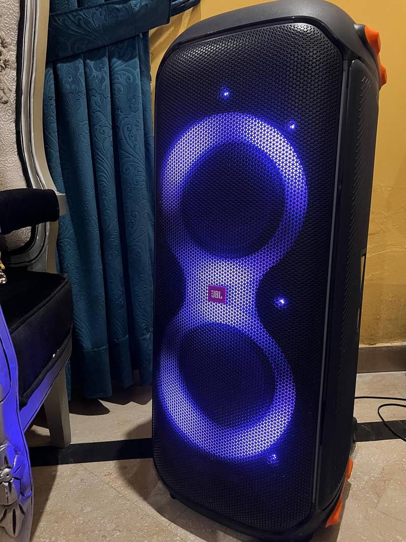 JBL 710 party box for sale 1