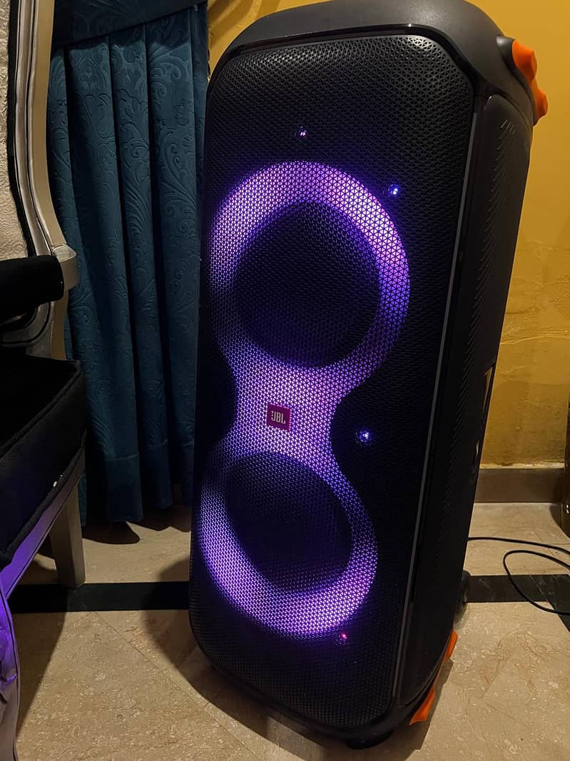 JBL 710 party box for sale 4