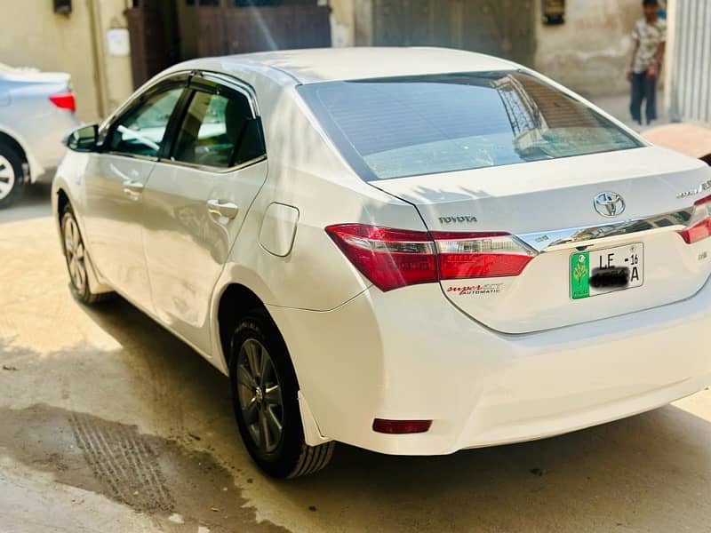 Toyota Corolla Altis 2016 3