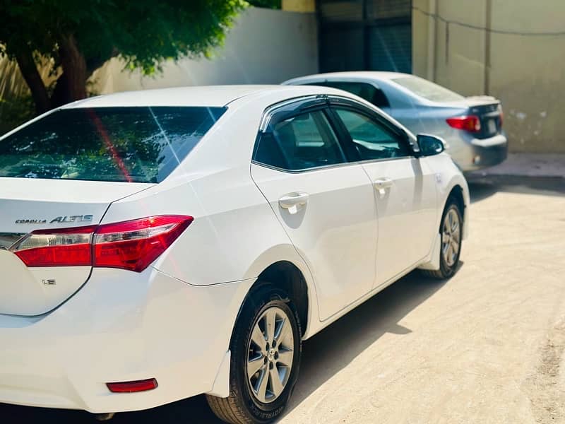 Toyota Corolla Altis 2016 9