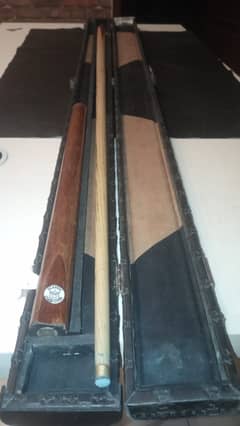 O'Min Classic Snooker Cue with box 15 Days used only