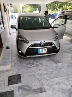 Toyota Sienta 2017