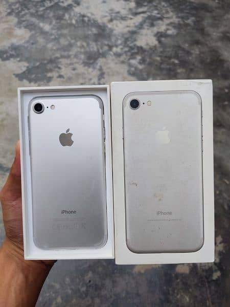 iPhone 7 32GB With Box Charger Pta Approved Condition 10/8 2