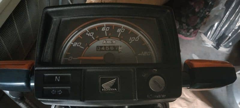 urgent sale Motorcycle CD70 CC 1