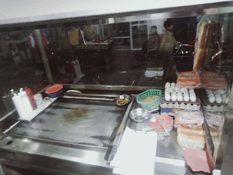 Burger Counter, shawarma counter, BBQ counter, chips fryer, fryer 2