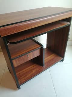 Heavy wooden computer table for sale 0