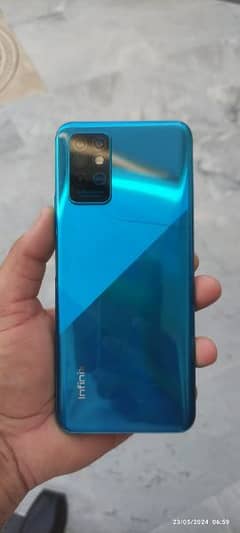 infinix note 8 condition 10/9.5 with box and charge 0