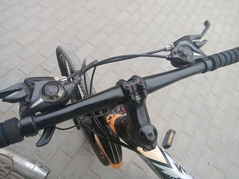 Racing cycle, Bicycle,9/10 condition new tyres,new cycle 58000 1