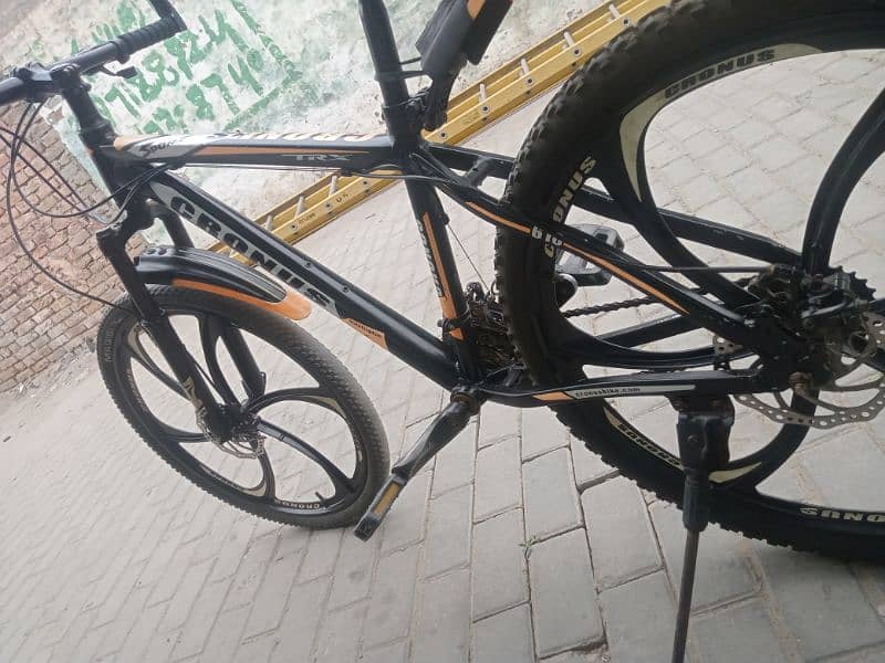 Racing cycle, Bicycle,9/10 condition new tyres,new cycle 58000 2