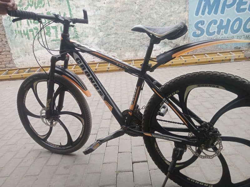 Racing cycle, Bicycle,9/10 condition new tyres,new cycle 58000 5