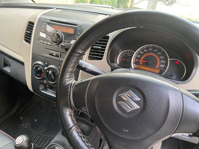 Suzuki Wagon R 2018 13