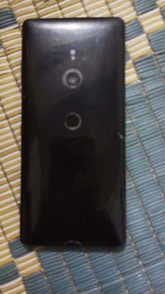 Sony xz3 PTA official approved 4/64 just vlass crack 1