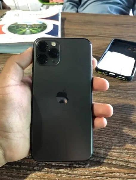 Iphone 11 pro 64gb pta approved 5