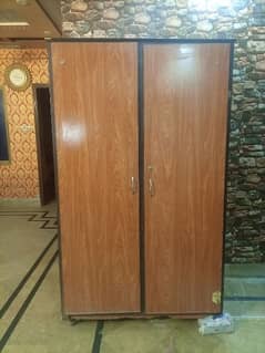 Urgent Almari double door available for sale 0