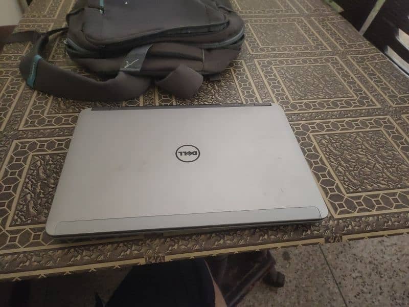 Dell Laptop 10/10 Condition 2