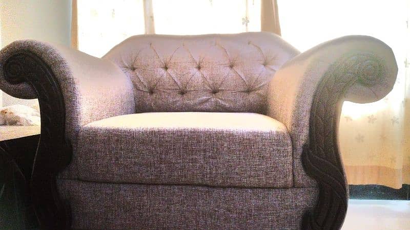 4 seater branded sofa set 7