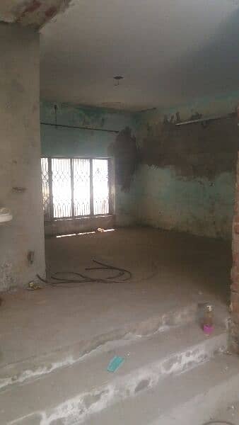 House For Rent  (Near More Eminabad) 3