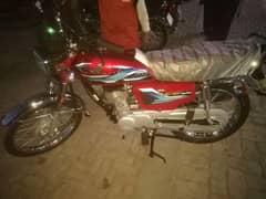 Urgent for sale Honda CG125 condition good total 500KM chali hy 0