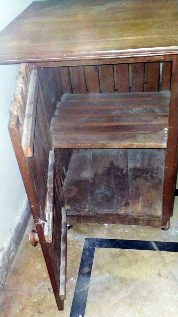 Pure wooden table with storage 2