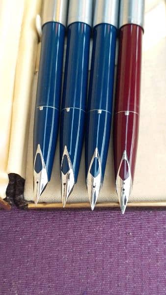 sheaffer pen made in usa. condition 10/10 1