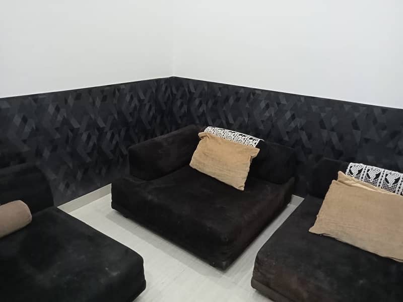 3 Seated sofa 1