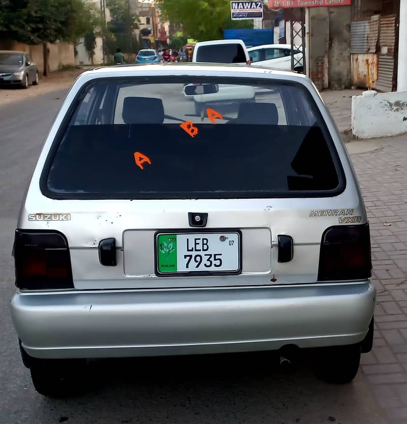 Suzuki Mehran 2007 model. 5