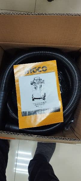Ingco Vacuum cleaner wet and dry 12Litr VC14122 4