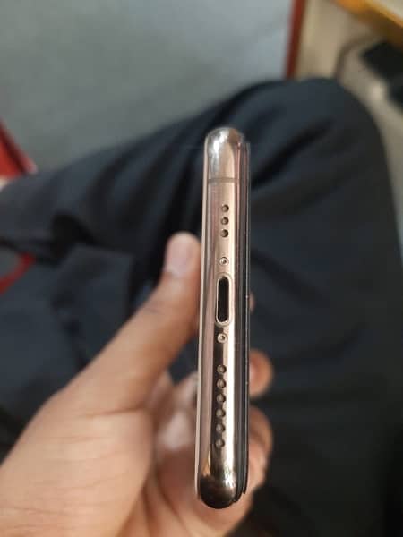 iPhone xs 256 GB PTA Block read add 6