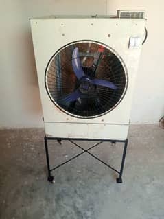12 volt air color for sell in bwp city +GFC agesut fan for sell