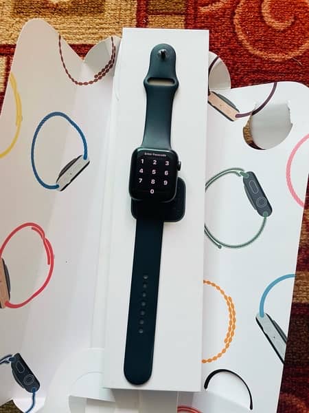 Apple Watch SE 44mm Cellular + GPS 2020 with Black Sport Band 2