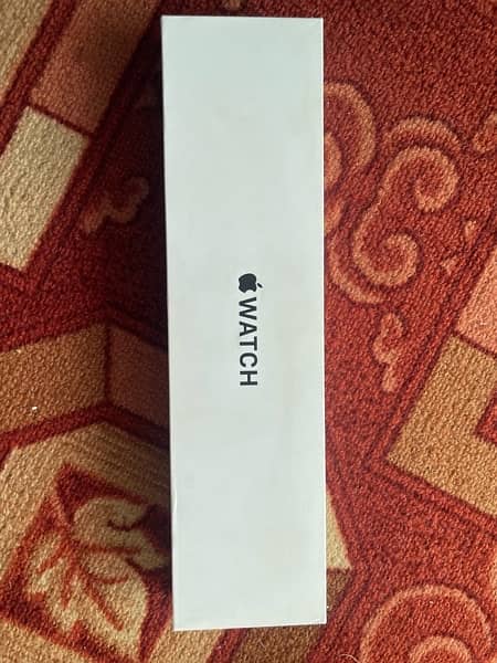 Apple Watch SE 44mm Cellular + GPS 2020 with Black Sport Band 6