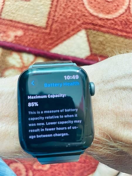 Apple Watch SE 44mm Cellular + GPS 2020 with Black Sport Band 7