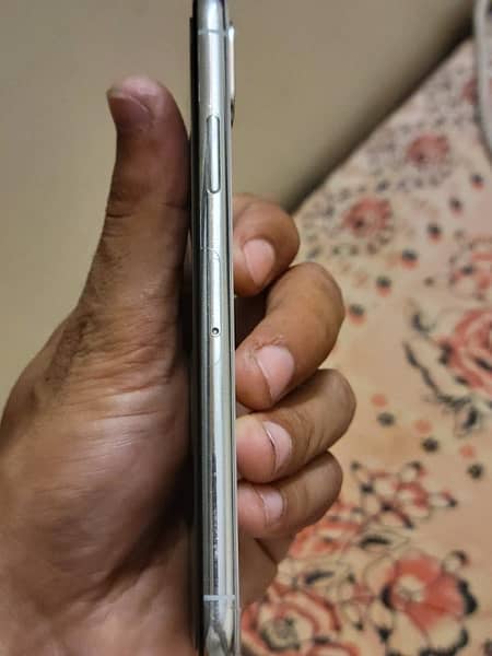 APPLE IPHONE X (Pure 10 by 10) 256 GB PTA APPROVED 6