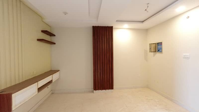 Flat 865 Square Feet For Sale In Faisal Town Phase 1 Block A 5