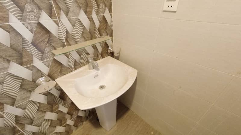 Flat 865 Square Feet For Sale In Faisal Town Phase 1 Block A 8