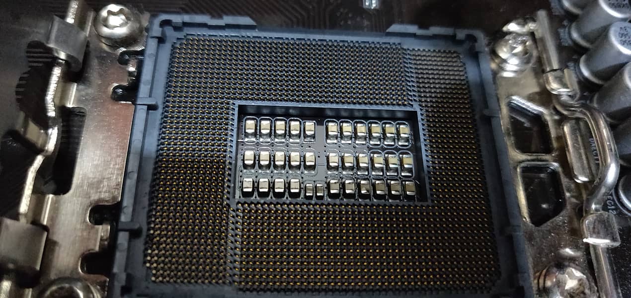 12th gen intel core i5 12600k processor + Gigabyte Z690 UD AX board 8