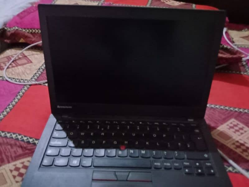 Lenovo Thinkpad core i5 5th Generation 8