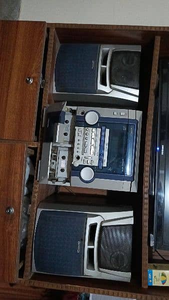 aiwa 3cd changer 0