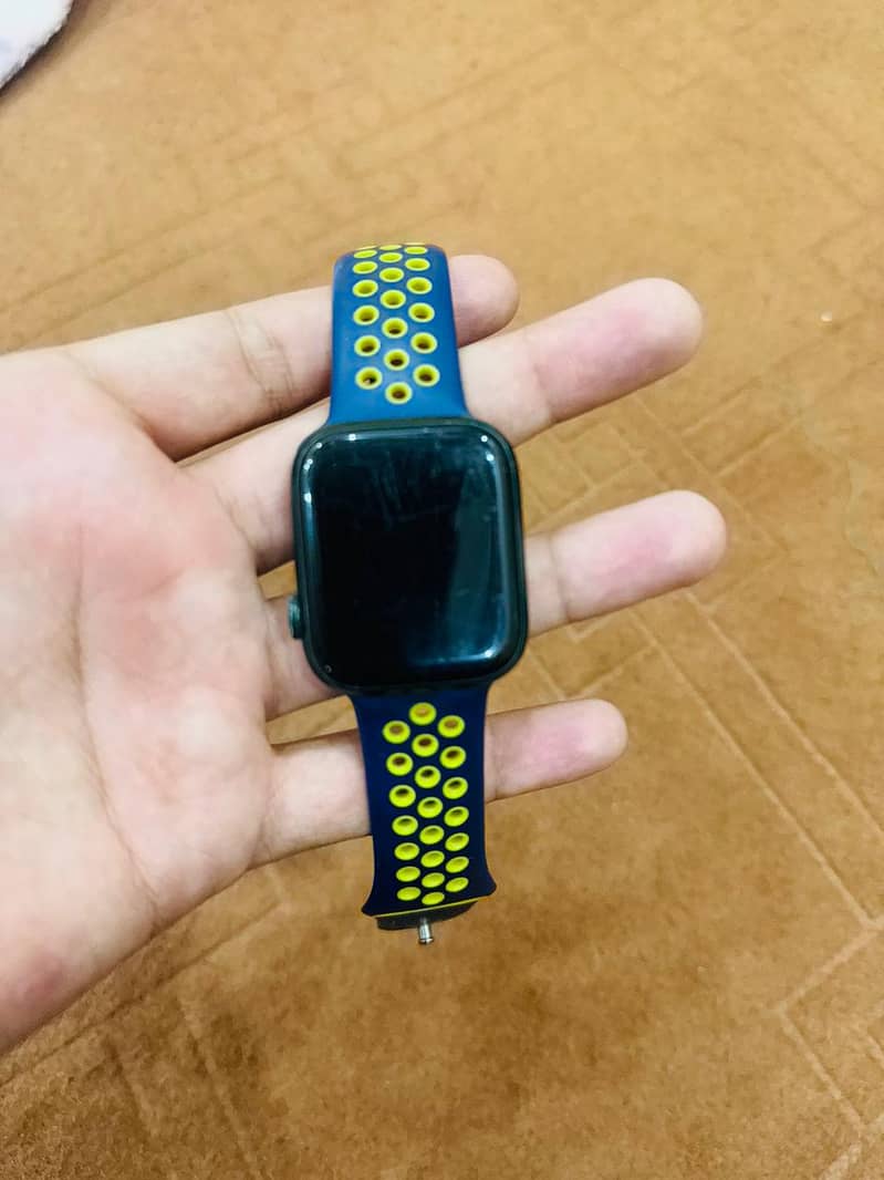 Apple smart watch series 7 6