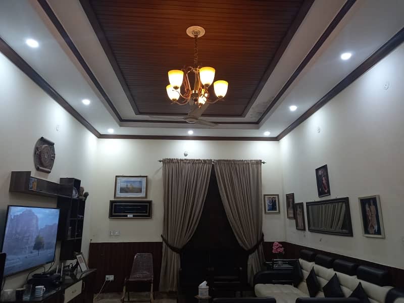Double Storey 10 Marla House Available In Shalimar Colony For Sale 2
