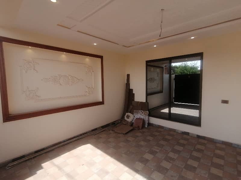 Double Storey 7 Marla House Available In Shalimar Colony For Sale 6