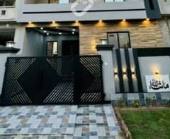 Eden Valley Society Boundary wall Canal Road Faisalabad VIP Location 5 Marla Brand New Double Story House For Rent